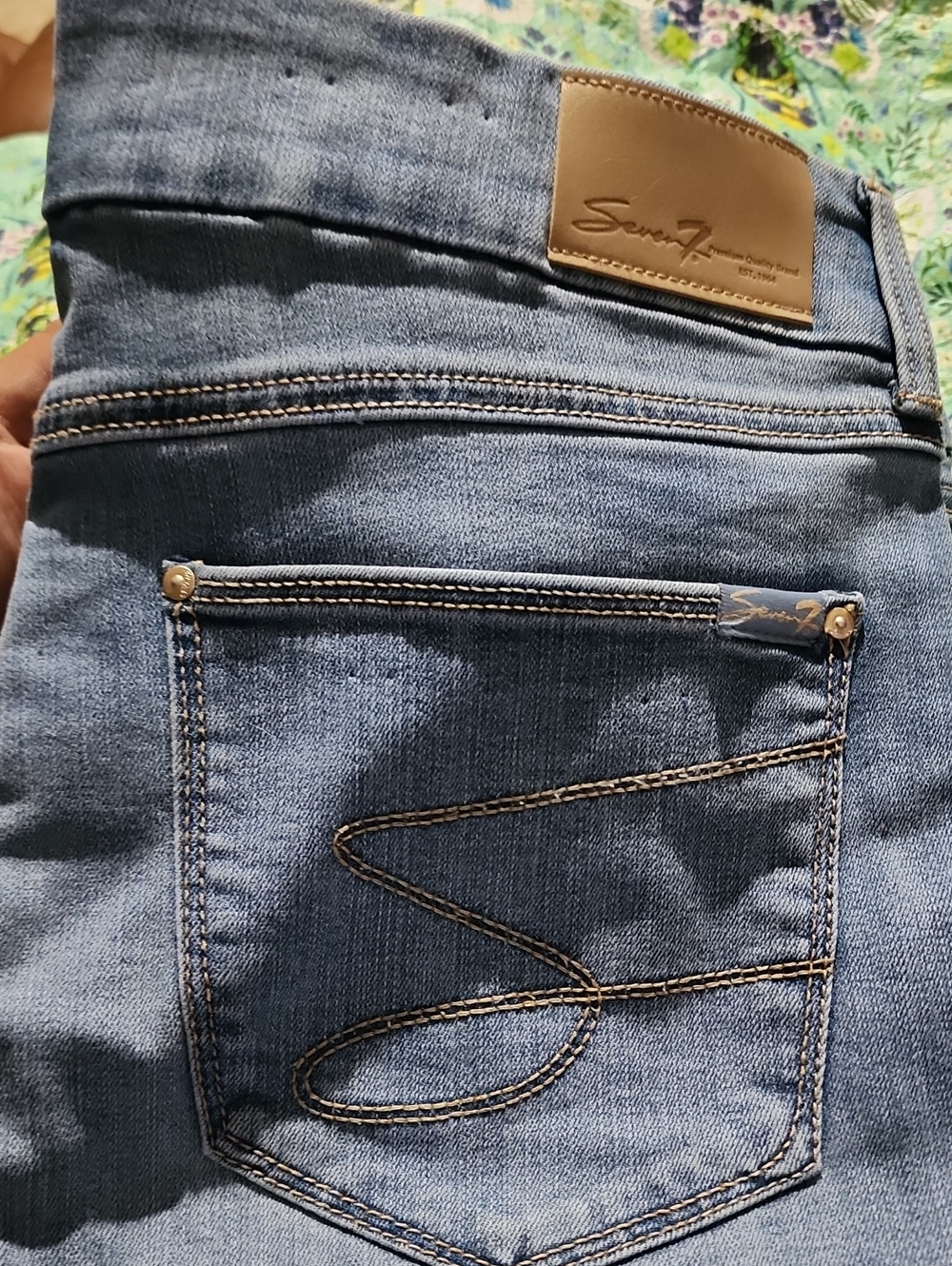 NWOT-Seven7 Light Blue Women's Skinny Jeans with Signature Back Pocket